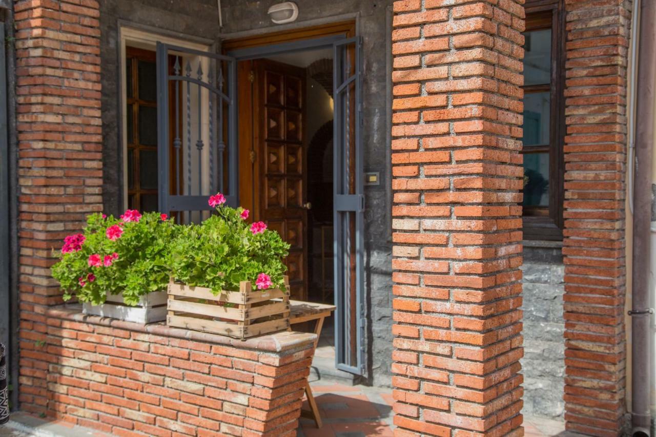 La Casa Di Iside A Mare Apartment Catania Exterior foto
